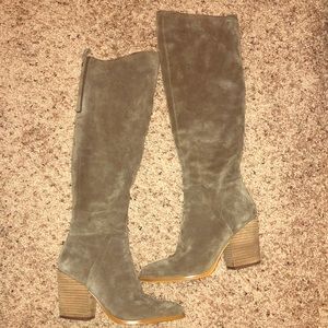 Crown Vintage knee high boots 👢👢